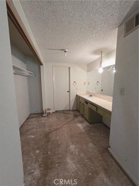 Detail Gallery Image 8 of 14 For 1964 Sierra Ct, Merced,  CA 95340 - 4 Beds | 2 Baths