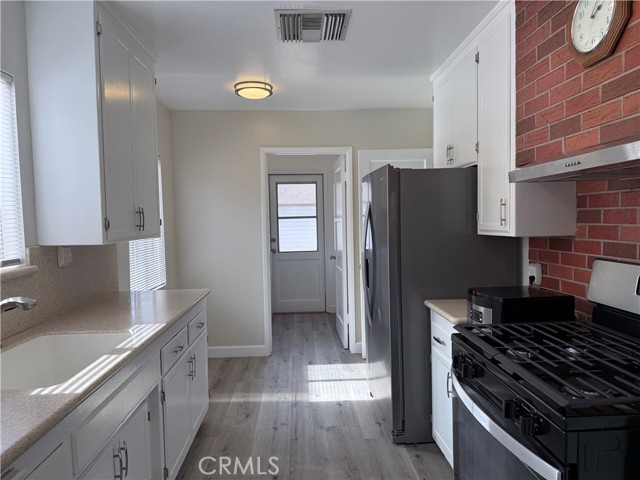 Detail Gallery Image 11 of 33 For 6857 Chimineas, Reseda,  CA 91335 - 3 Beds | 1 Baths