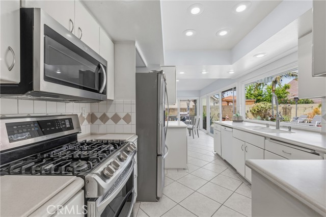 Image 10 of 60 For 4395 Avenida Carmel