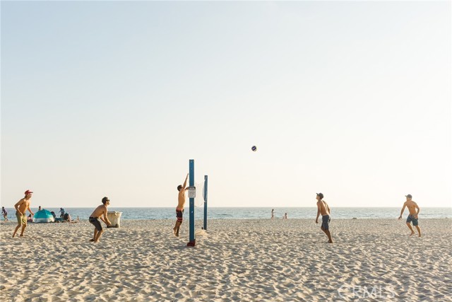 Detail Gallery Image 41 of 41 For 3717 Channel Pl, Newport Beach,  CA 92663 - 4 Beds | 2/1 Baths