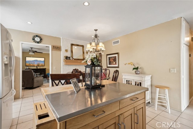 Detail Gallery Image 10 of 35 For 2117 E Loraine St, West Covina,  CA 91792 - 3 Beds | 2 Baths