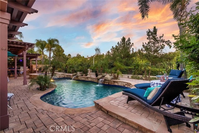 25808 Tennyson Lane, Stevenson Ranch CA: https://media.crmls.org/medias/22f7e3ce-860e-452e-8f08-451dbf3ab1d9.jpg