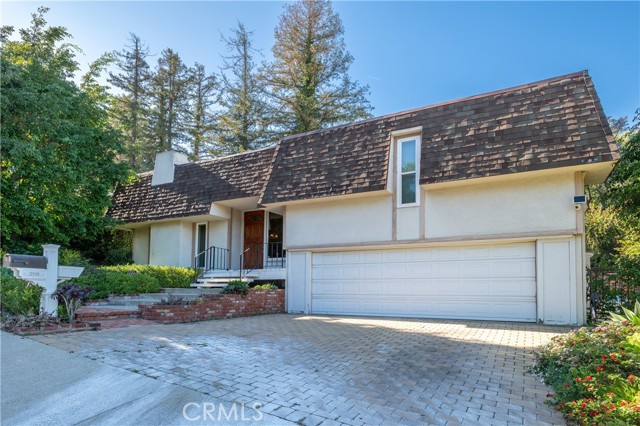 Detail Gallery Image 2 of 17 For 17005 Escalon Dr, Encino,  CA 91436 - 3 Beds | 2/1 Baths