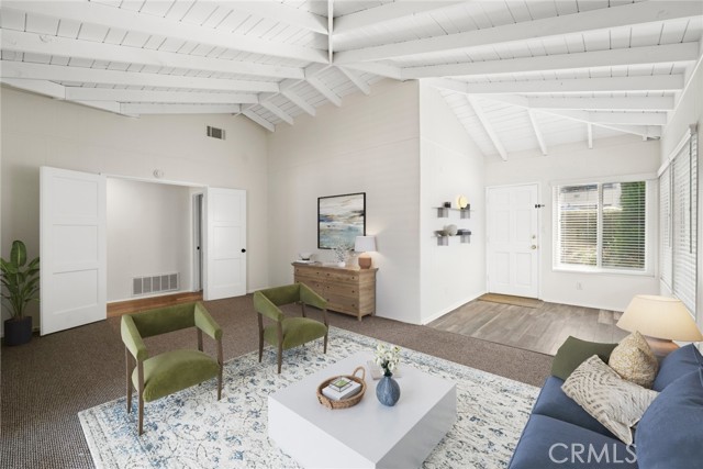 Detail Gallery Image 3 of 14 For 210 via Ithaca, Newport Beach,  CA 92663 - 3 Beds | 2 Baths
