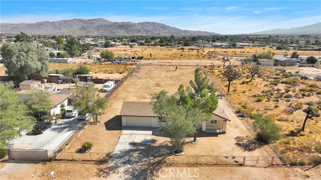 Detail Gallery Image 29 of 32 For 12419 Pawnee Rd, Apple Valley,  CA 92308 - 3 Beds | 2 Baths