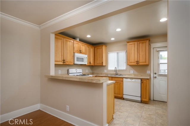 Detail Gallery Image 8 of 41 For 500 Park Pl, La Habra,  CA 90631 - 4 Beds | 2 Baths