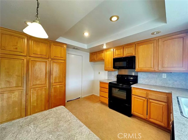 Detail Gallery Image 4 of 15 For 877 Golden Prados Dr, Diamond Bar,  CA 91765 - 4 Beds | 2 Baths