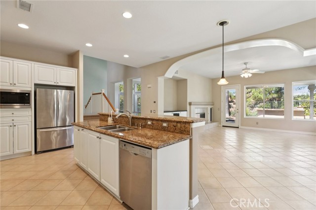 Detail Gallery Image 11 of 68 For 17 Kennedy Ct, Trabuco Canyon,  CA 92679 - 5 Beds | 4 Baths