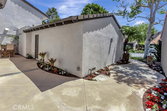 304 Vista Trucha, Newport Beach CA: https://media.crmls.org/medias/22f9cdd3-d468-4ff3-b1df-c9af3dcf9848.jpg