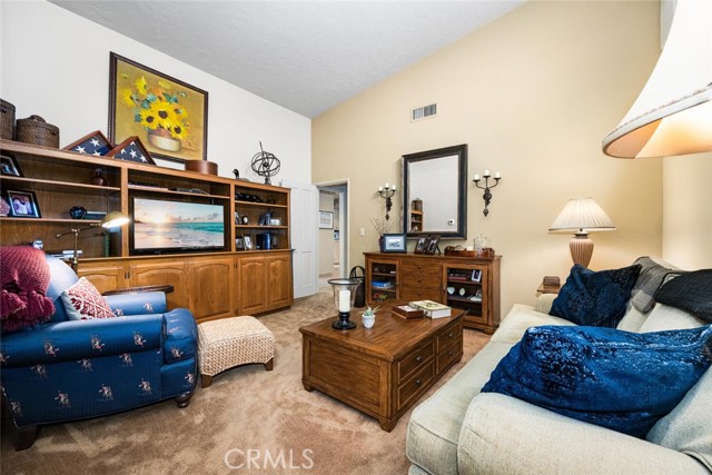 Detail Gallery Image 15 of 55 For 10253 Hopeland, Downey,  CA 90241 - 3 Beds | 2/1 Baths