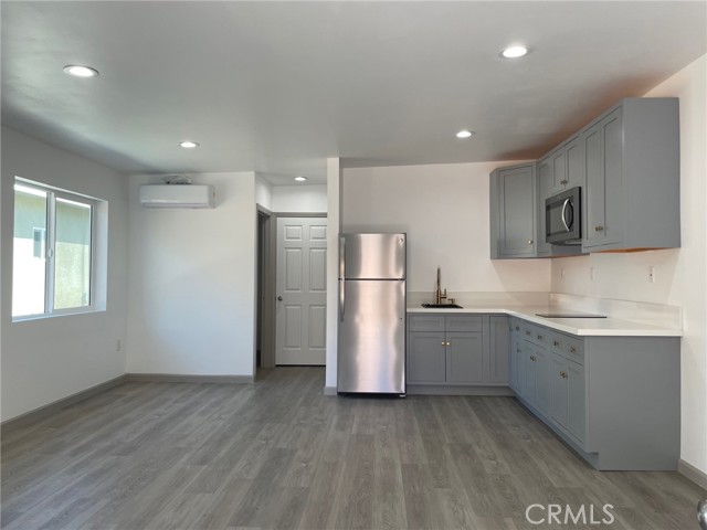 Detail Gallery Image 1 of 12 For 460 N Mountain Ave #B,  Claremont,  CA 91711 - 0 Beds | 1 Baths