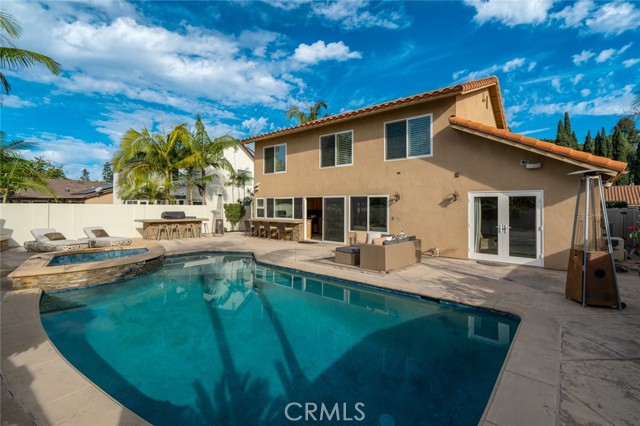 Detail Gallery Image 6 of 53 For 969 Azalea Dr, Costa Mesa,  CA 92626 - 5 Beds | 3 Baths