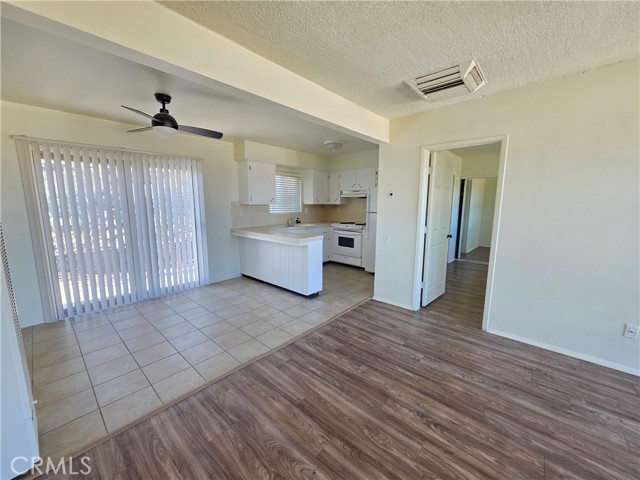 Detail Gallery Image 8 of 8 For 73636 Cactus #E,  Twentynine Palms,  CA 92277 - 1 Beds | 1 Baths