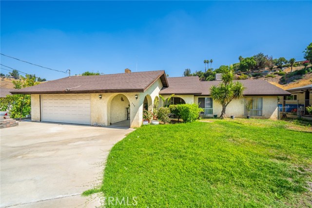 324 W Thompson Pl, San Bernardino, CA 92405