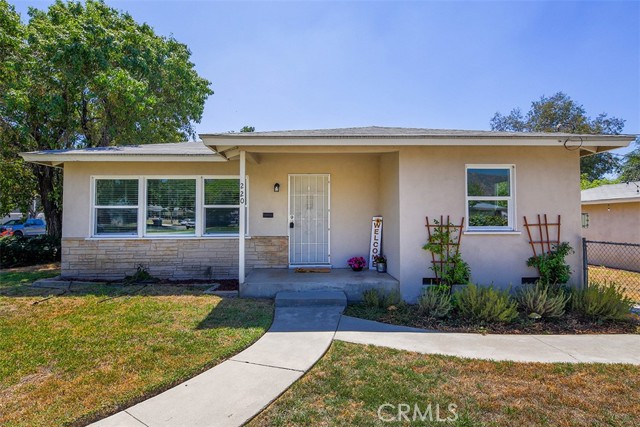 220 E Walnut Ave, Glendora, CA 91741