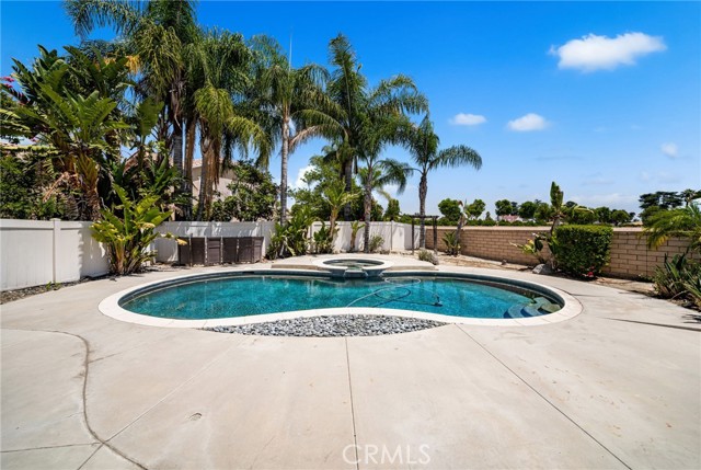 Image 28 of 45 For 1909 Crystal Cove Court