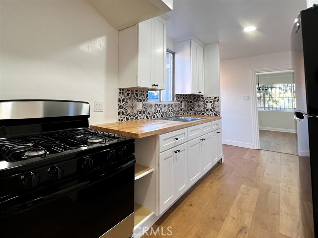 Detail Gallery Image 7 of 37 For 1137 W 67th St, Los Angeles,  CA 90044 - 4 Beds | 1 Baths