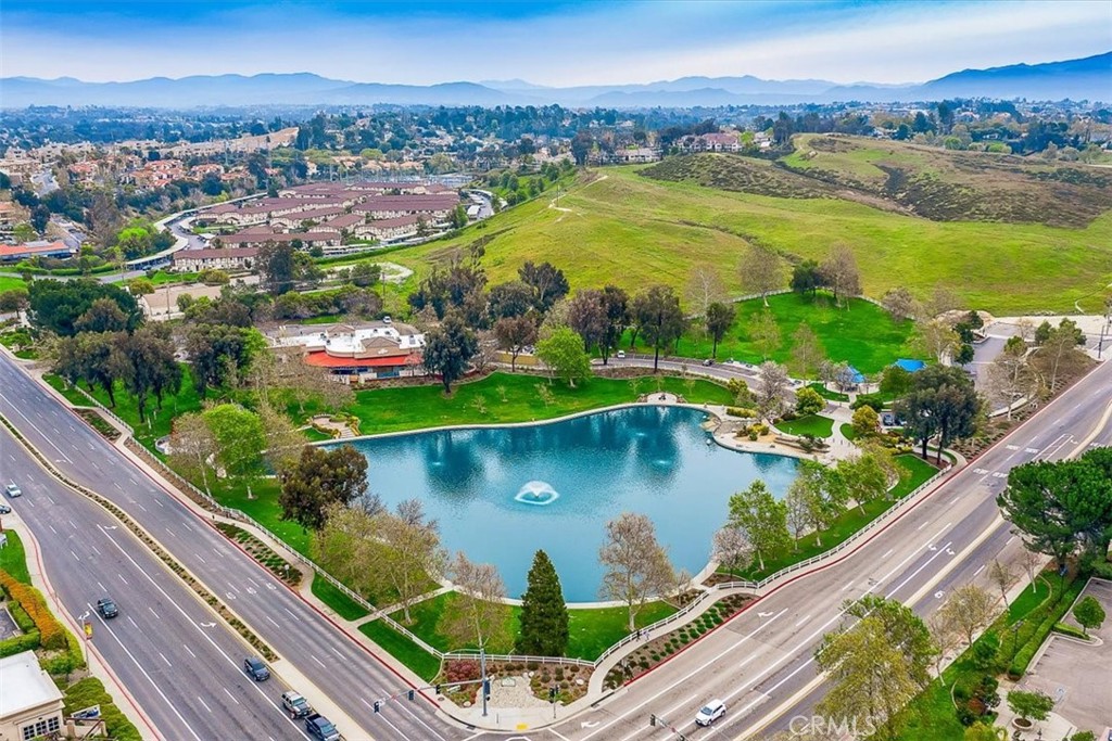 https://media.crmls.org/medias/22ffa38b-b912-4efc-ba8a-3ffdeb65a358.jpg?preset=X-Large