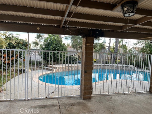 Detail Gallery Image 9 of 11 For 11131 Amarillo St, Rancho Cucamonga,  CA 91701 - 4 Beds | 2/1 Baths