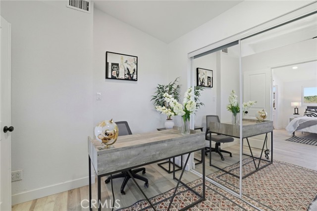 Detail Gallery Image 4 of 13 For 405 S Clara, Santa Ana,  CA 92703 - 4 Beds | 2 Baths