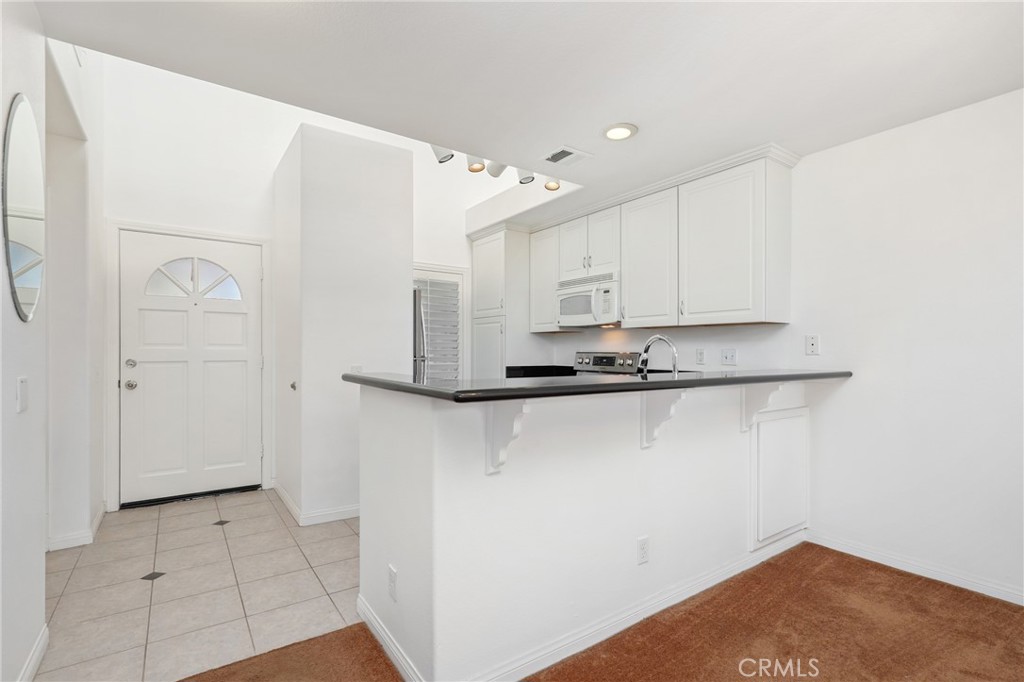 2301078d 6f20 4bde 807b 393e21276396