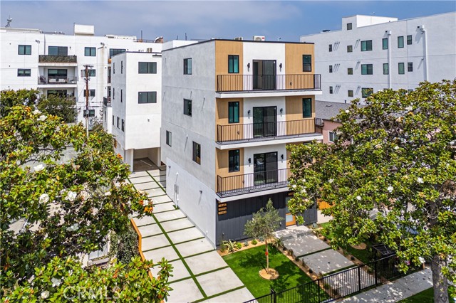 1063 S Corning