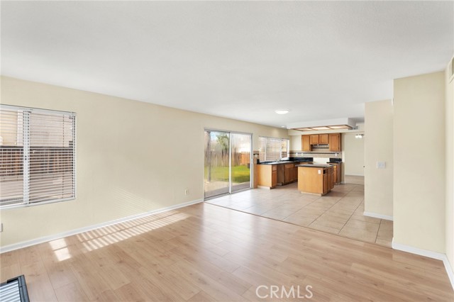 Detail Gallery Image 24 of 66 For 12734 Trotters Ln, Victorville,  CA 92392 - 3 Beds | 3 Baths