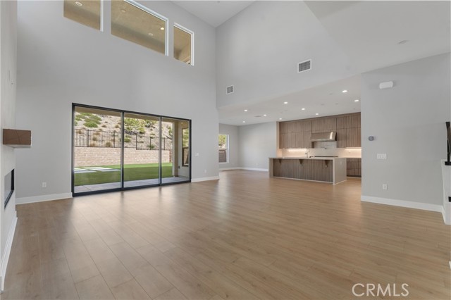 Detail Gallery Image 9 of 53 For 20637 W Hummingbird, Porter Ranch,  CA 91326 - 5 Beds | 5/1 Baths