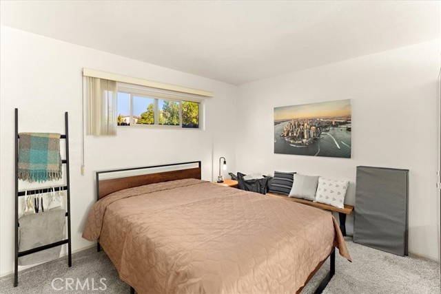 20949 Ambushers Street photo 32