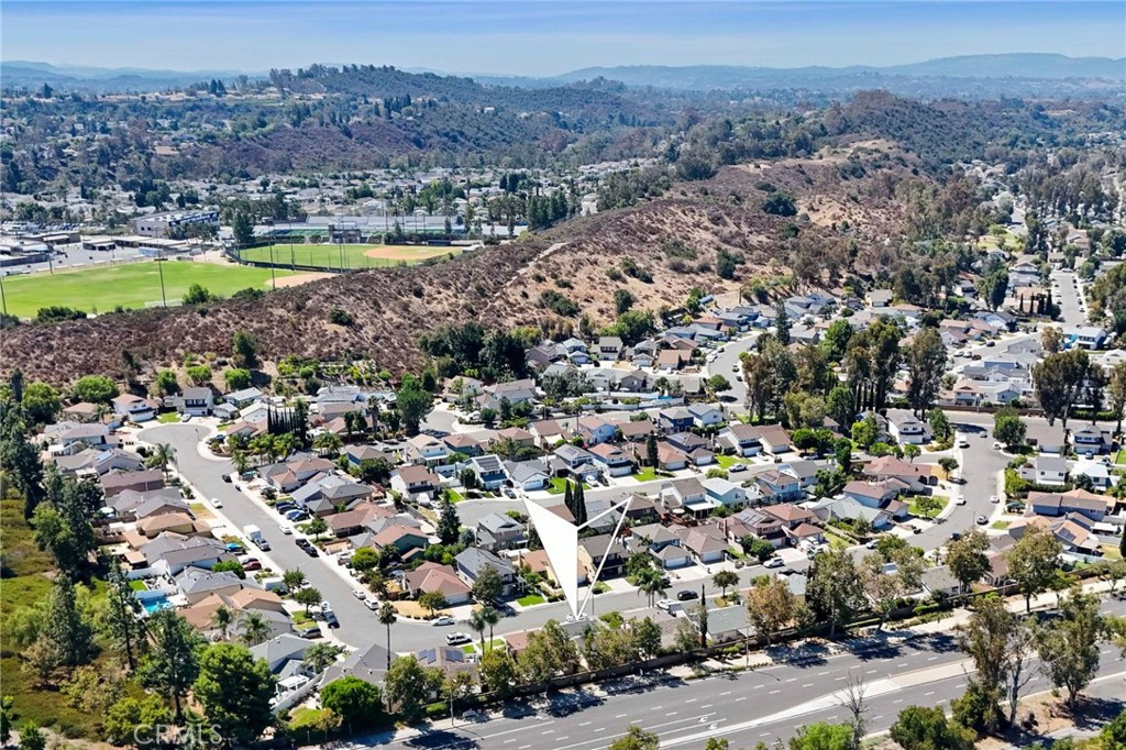 https://media.crmls.org/medias/2303d267-1e45-4bfe-898a-fbaf99b1be3a.jpg?preset=X-Large