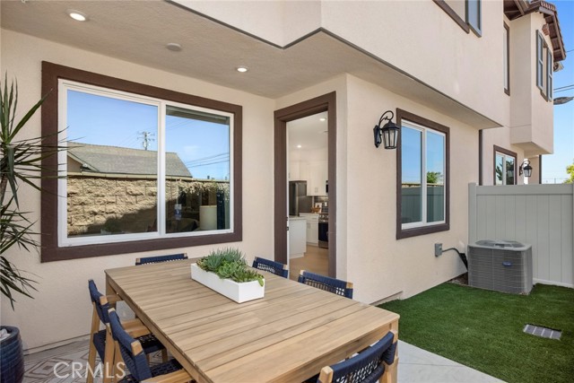 Front Image Thumbnail for CROC26089002