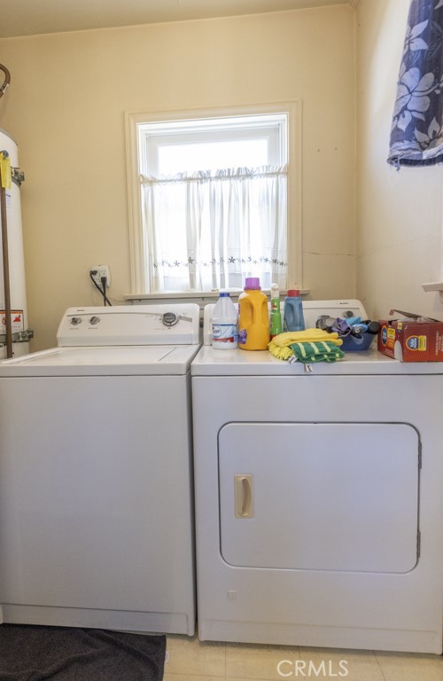 132 St Joseph Avenue, Long Beach CA: https://media.crmls.org/medias/2305f9e2-ada3-46b3-93e0-8030a4c42993.jpg