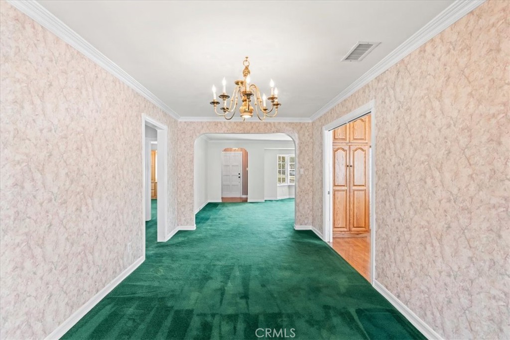 https://media.crmls.org/medias/230617b7-755f-4e48-b984-1f99158d7498.jpg?preset=X-Large