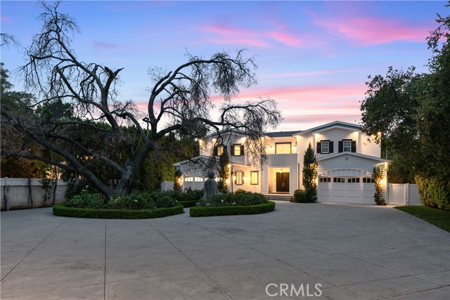 17528 Jayden Lane, Encino CA: https://media.crmls.org/medias/23063ce5-6edf-4e8b-a285-37f6675cc432.jpg