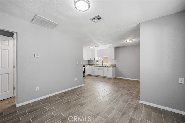 Detail Gallery Image 12 of 30 For 7791 Eucalyptus, Highland,  CA 92346 - 2 Beds | 1 Baths