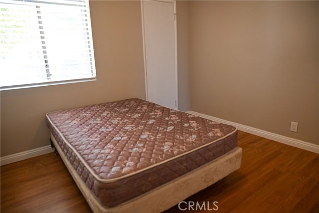 4941 S ANNISTON Avenue, Baldwin Park CA: https://media.crmls.org/medias/23083fdc-53b3-4d53-8935-44a0ea065570.jpg