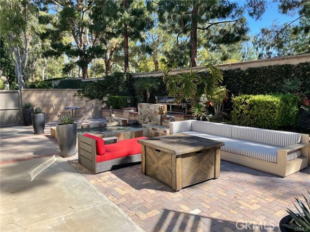 Detail Gallery Image 2 of 14 For 6 Carpenteria, Irvine,  CA 92602 - 4 Beds | 3 Baths