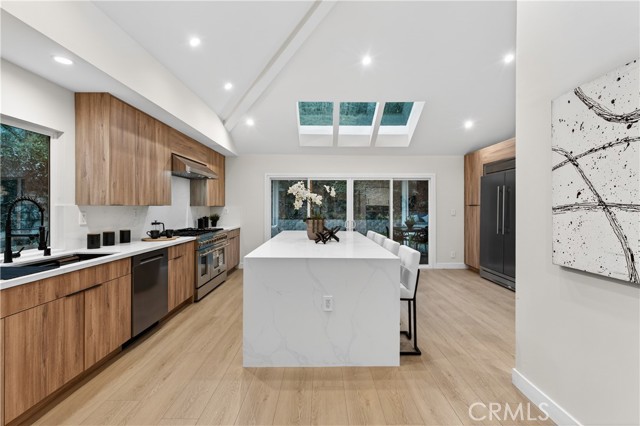 Detail Gallery Image 14 of 45 For 5506 Forest Cove, Agoura Hills,  CA 91301 - 4 Beds | 3/1 Baths