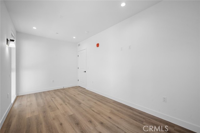 Detail Gallery Image 13 of 21 For 10657 Moorpark St #204,  North Hollywood,  CA 91602 - 2 Beds | 1 Baths