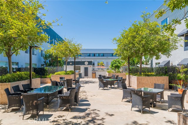 435 W Center Street, Anaheim CA: https://media.crmls.org/medias/2309e202-76a6-411d-a5f9-3e02e3be4e31.jpg