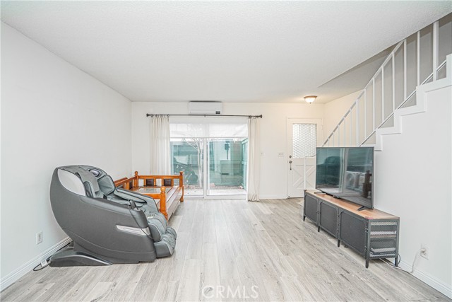 8172 Ferguson Green, Buena Park CA: https://media.crmls.org/medias/2309fa85-58e2-47d0-a738-0f1188d6dd44.jpg