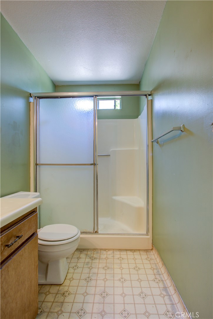 https://media.crmls.org/medias/230a26ab-53cf-4abd-bc13-0eae2c3eecfa.jpg?preset=X-Large