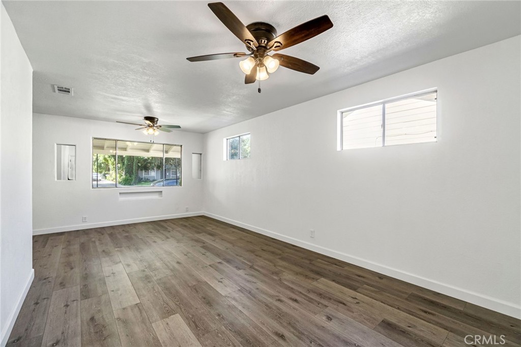 MLS #MD25137866 img 5