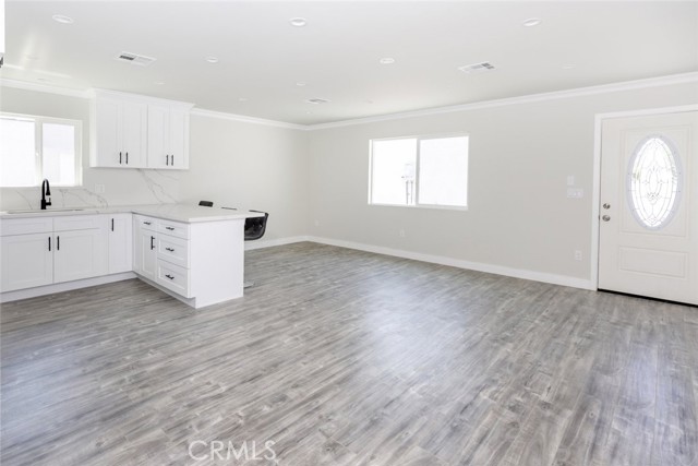 15849 Marlin Place, Van Nuys CA: https://media.crmls.org/medias/230b33f5-d844-435f-bdba-eeee7229e380.jpg