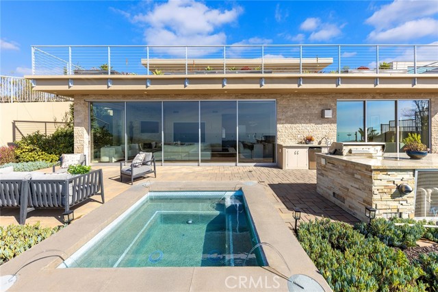 3355 Alta Laguna Boulevard, Laguna Beach CA: https://media.crmls.org/medias/230be56b-fcac-4a19-b75b-bad205a52028.jpg