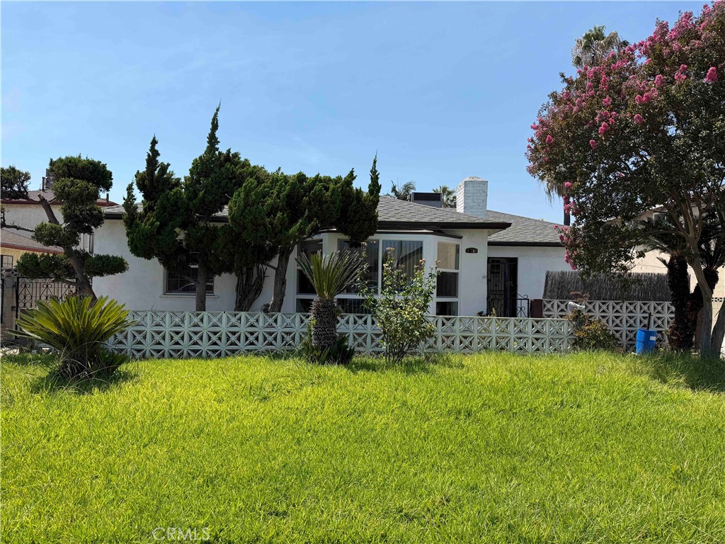 329 Montebello