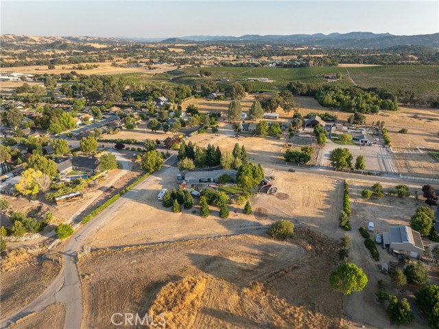 Detail Gallery Image 55 of 64 For 820 Golden Meadow Dr, Paso Robles,  CA 93446 - 5 Beds | 3 Baths