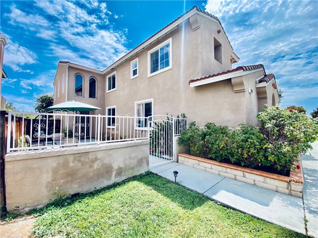 Detail Gallery Image 1 of 53 For 27833 Auburn Ln, Moreno Valley,  CA 92555 - 5 Beds | 3/1 Baths