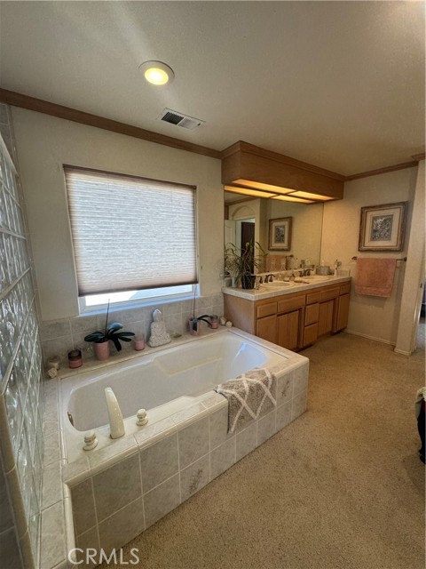 Detail Gallery Image 14 of 19 For 429 Croyden Ln, Cambria,  CA 93428 - 3 Beds | 3 Baths