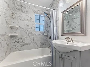 Detail Gallery Image 9 of 13 For 636 E. Avenida De Los Arobles, Thousand Oaks,  CA 91360 - 4 Beds | 2 Baths